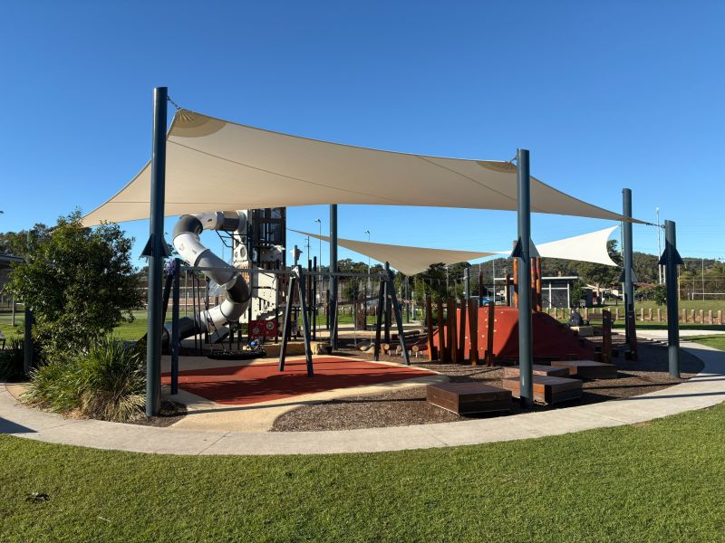 ​McDonald Park, Albion Park Rail